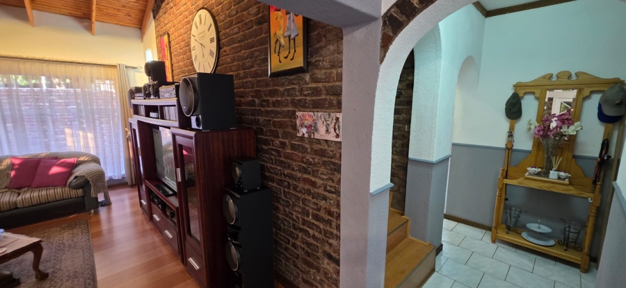 5 Bedroom Property for Sale in Wilkoppies North West